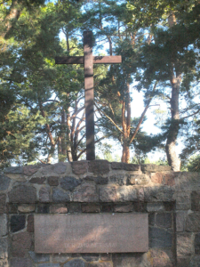 Ein Gedenkstein in Masuren.
