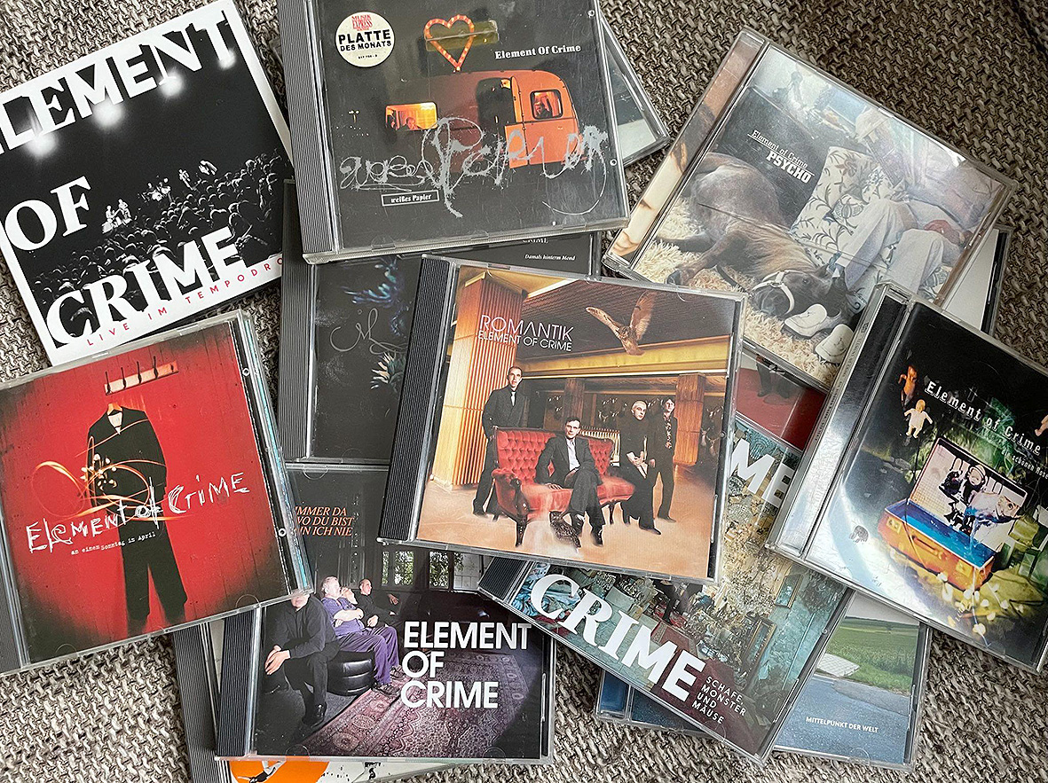 Viele CDs von Element of Crime.