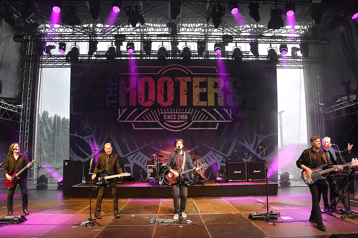 Die Band Hooters auf der Bühne.