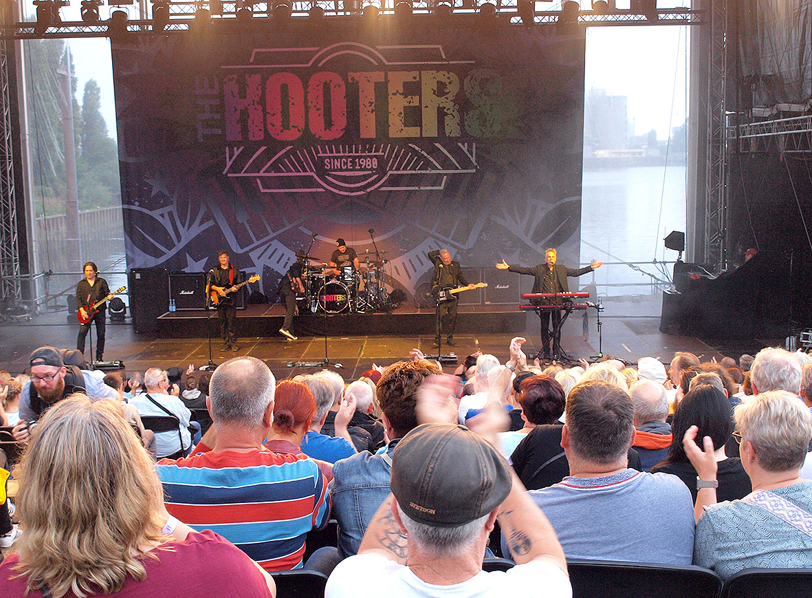 Die Band Hooters auf der Seebühne Bremen.