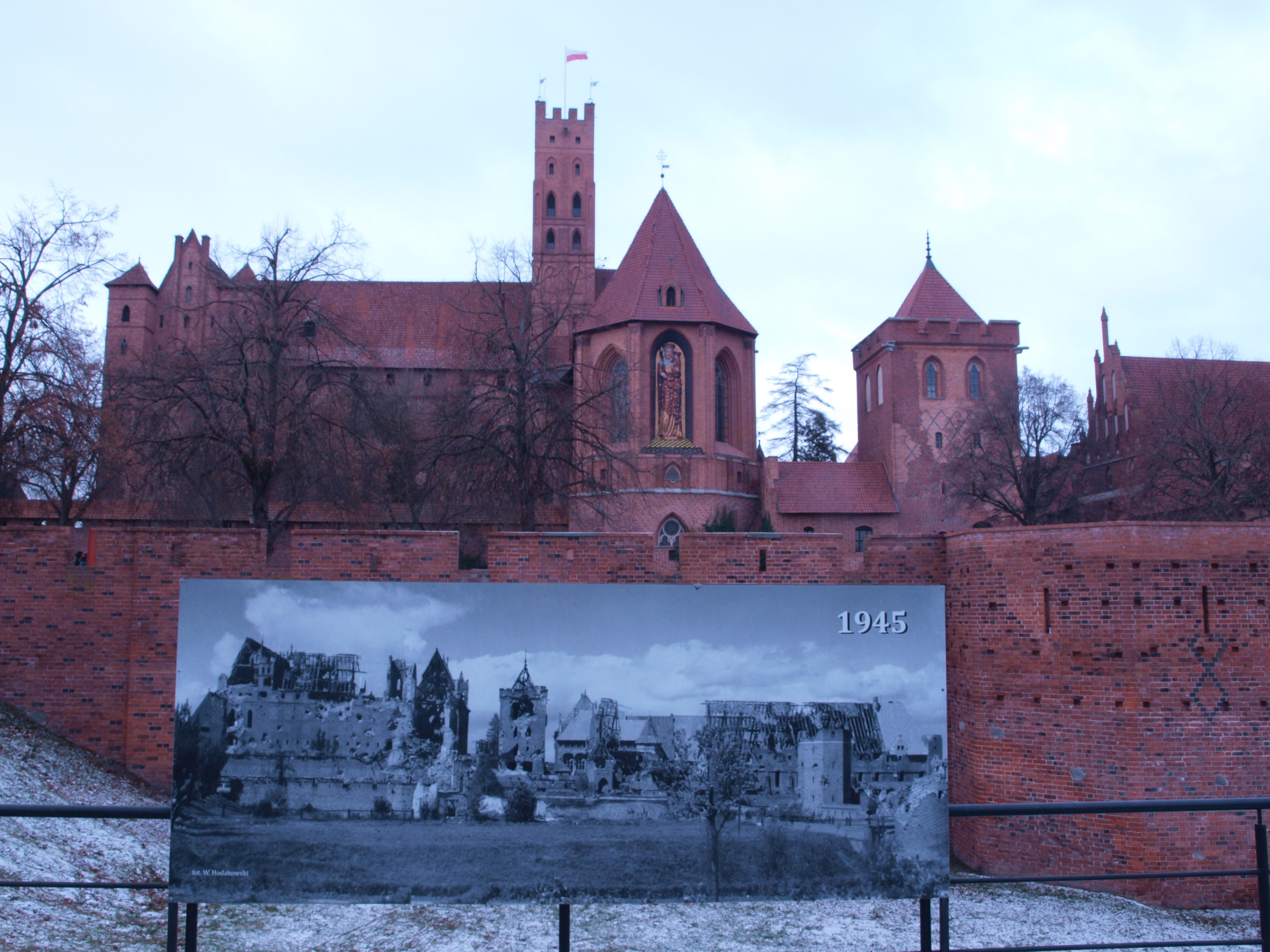 Malborg-Marienburg-Zerstörung-1945