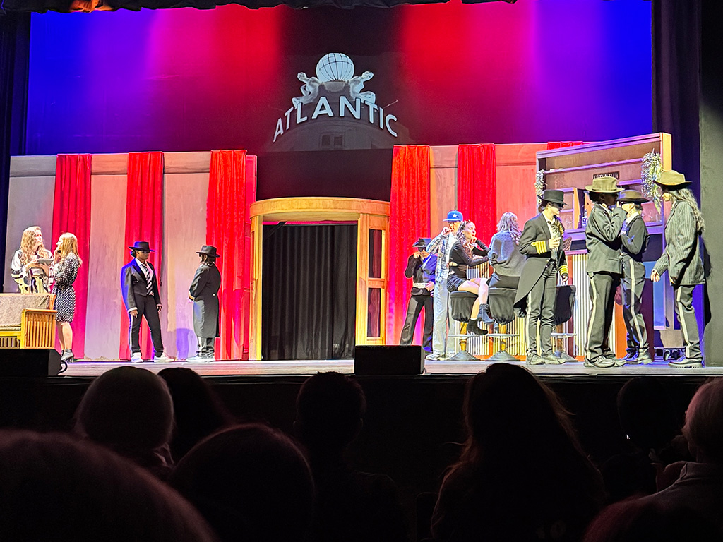 Die Udo-Doppelgänger warten darauf, wer den Job bekommt.